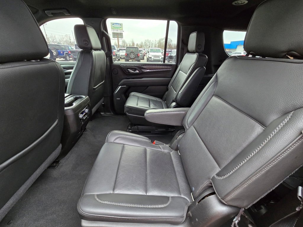 Used 2021 GMC Yukon XL Denali image 27