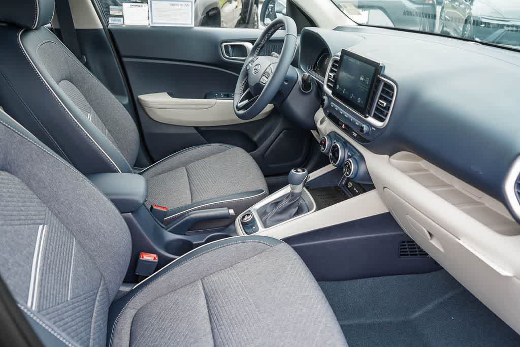 New 2026 Hyundai Venue SEL FWD image 16