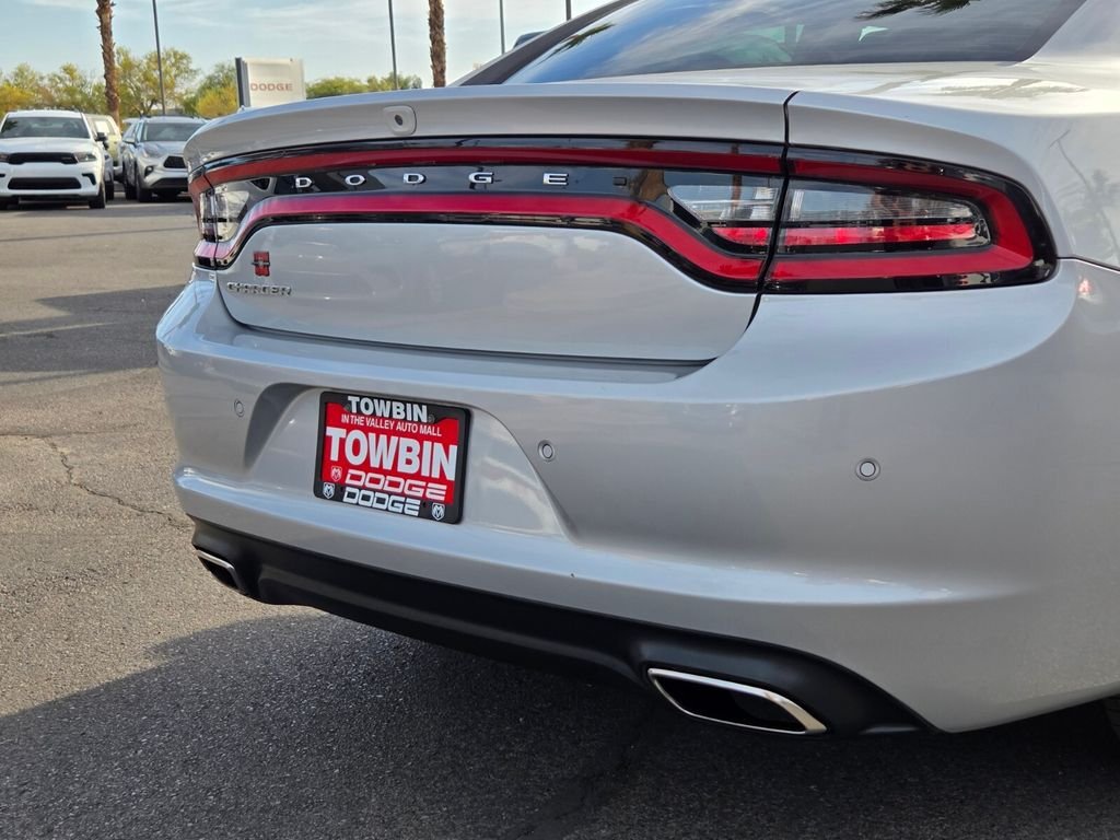 Used 2023 Dodge Charger SXT RWD image 5