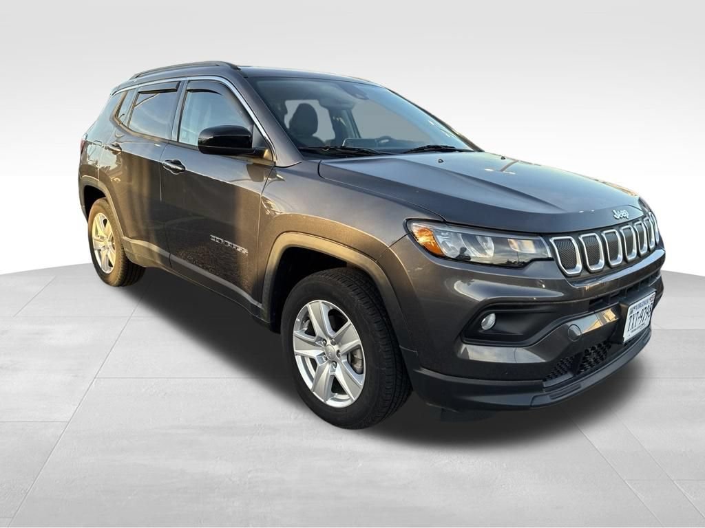 Used 2022 Jeep Compass Latitude AWD/4WD image 8