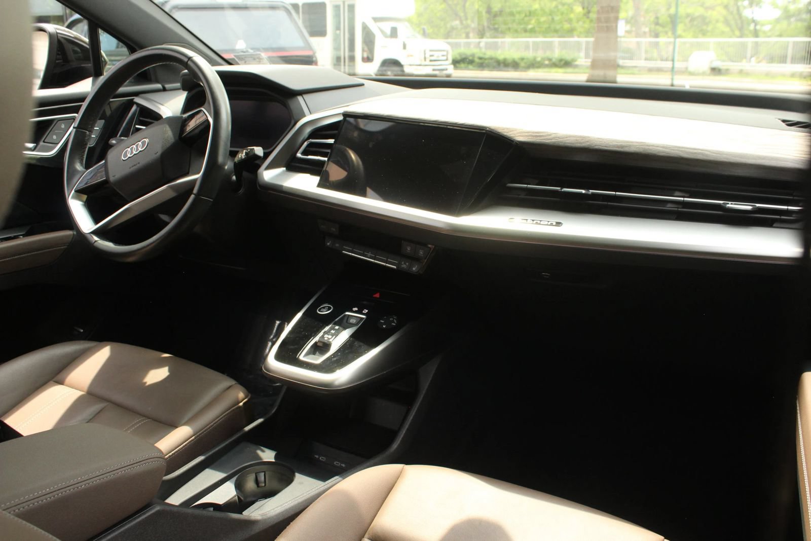 Used 2023 Audi Q4 e-tron Premium Plus w/ Premium Plus AWD/4WD image 25