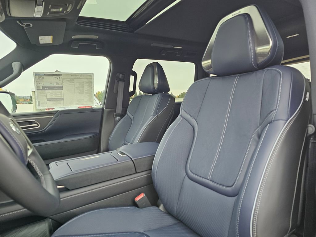 New 2026 INFINITI QX80 4WD w/ Sport Exterior Package image 23