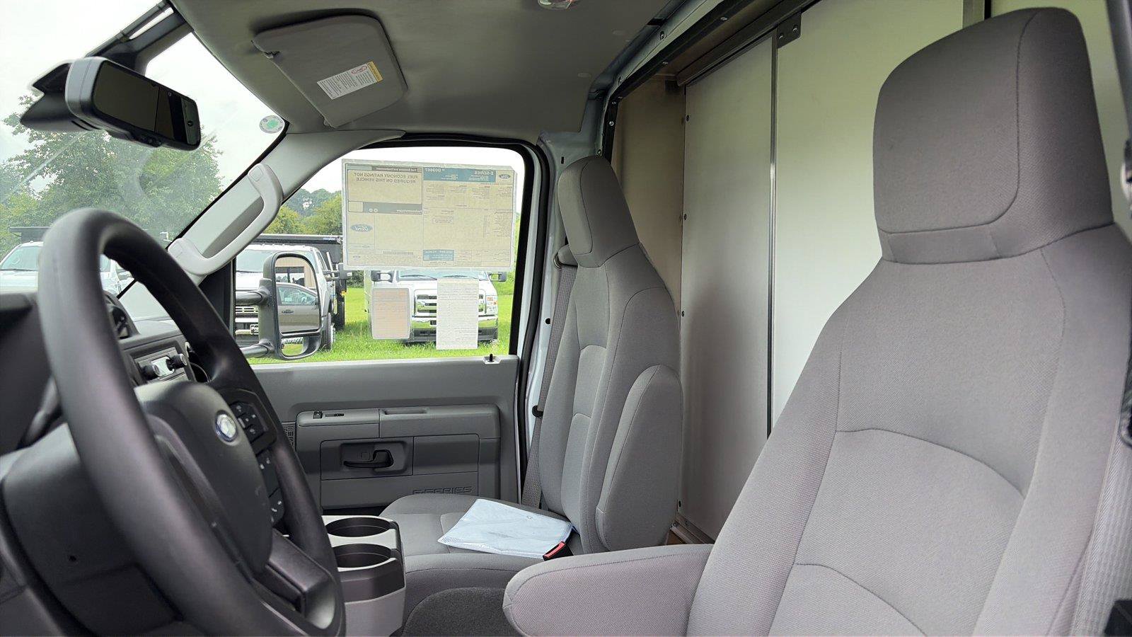 New 2027 Ford E-350 and Econoline 350 Super Duty w/ Power Equipment Group RWD image 9