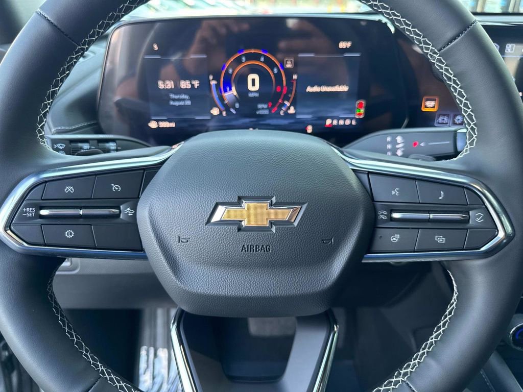 New 2026 Chevrolet Traverse LT w/ Driver Confidence Package FWD image 18