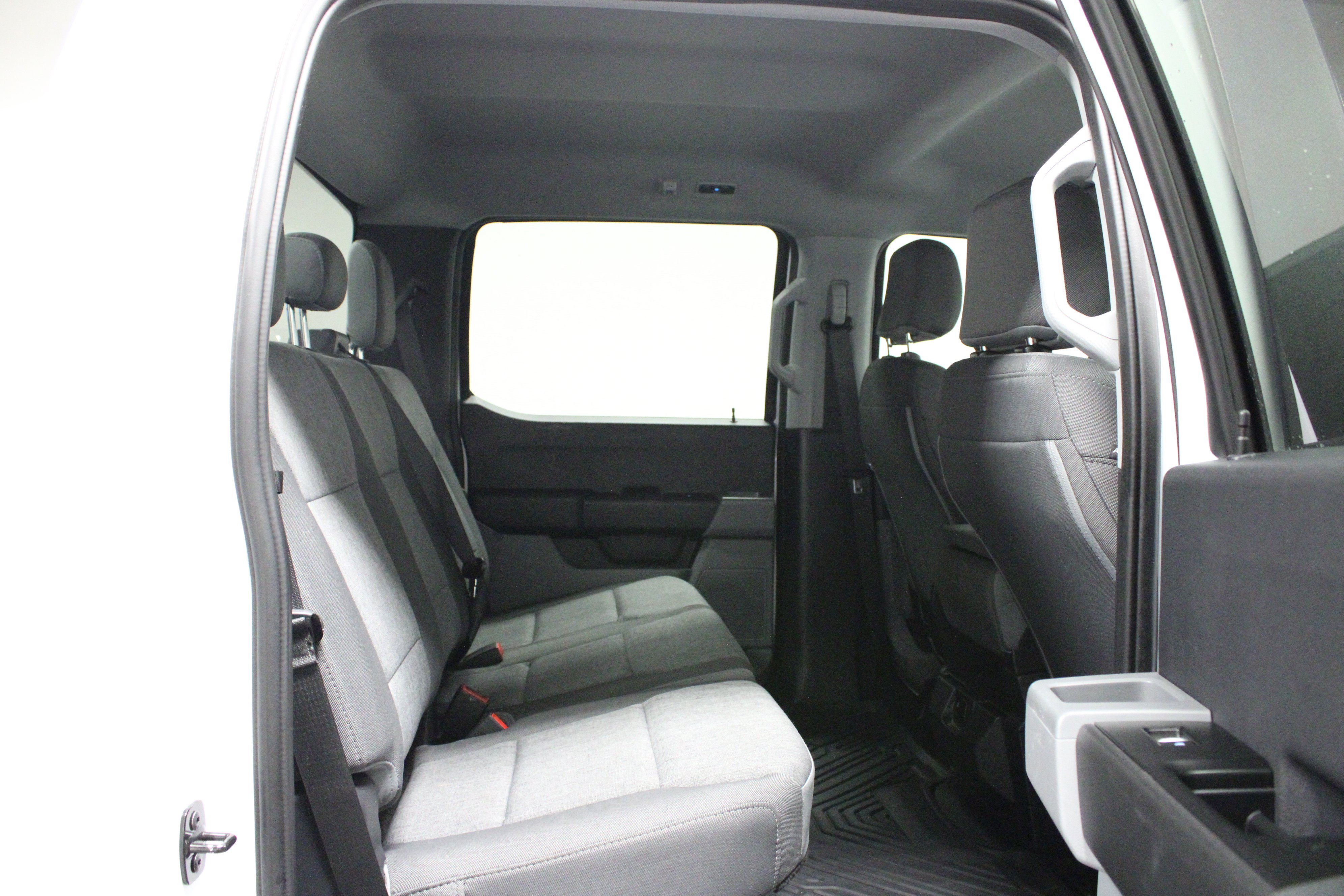 Used 2024 Ford F350 XL w/ 360-Degree Camera Package RWD image 15