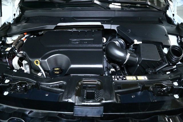 Certified 2025 Land Rover Discovery Sport S image 36