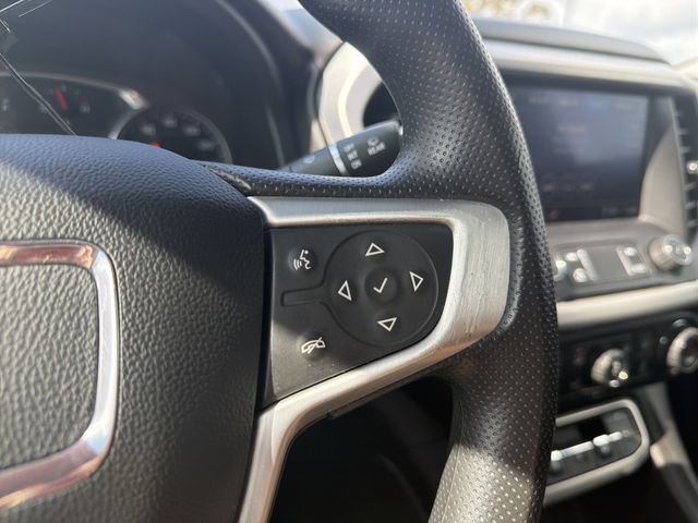 Used 2021 GMC Acadia SLE FWD image 26