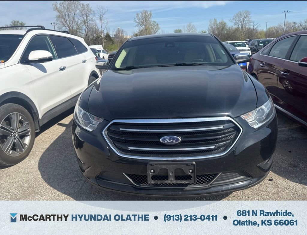 Used 2018 Ford Taurus Limited image 5