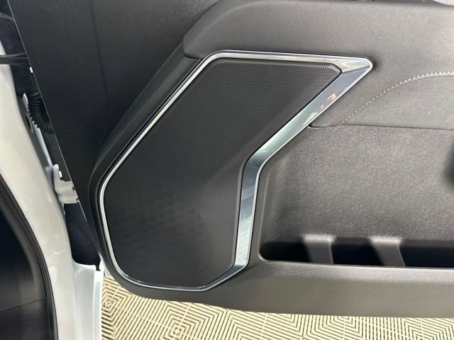 New 2025 GMC Sierra 1500 Elevation image 29