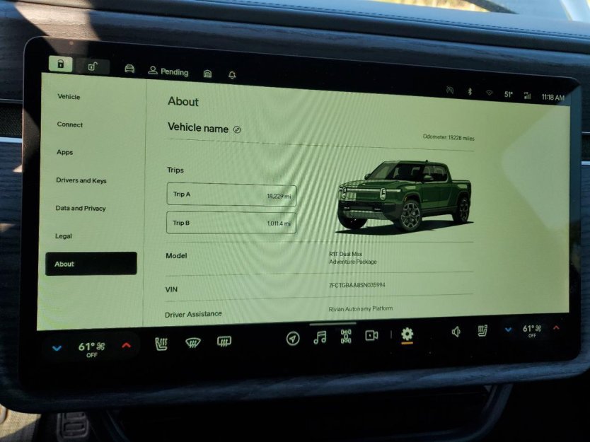 Used 2025 Rivian R1T Adventure image 8