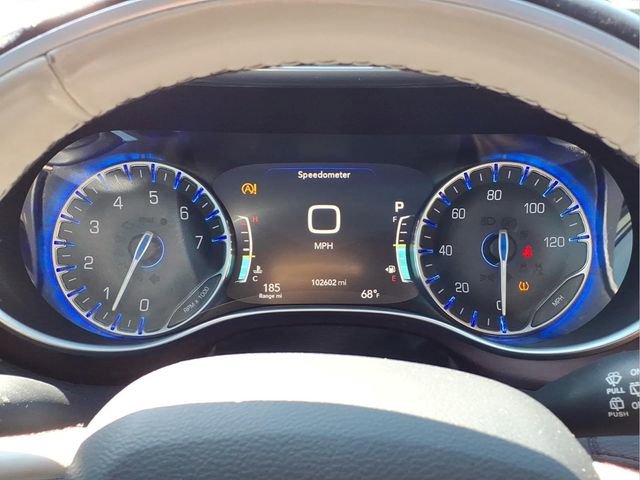 Used 2019 Chrysler Pacifica Limited FWD image 14