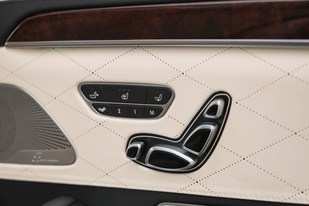 Used 2018 Mercedes-Benz S 560 4MATIC Sedan image 26