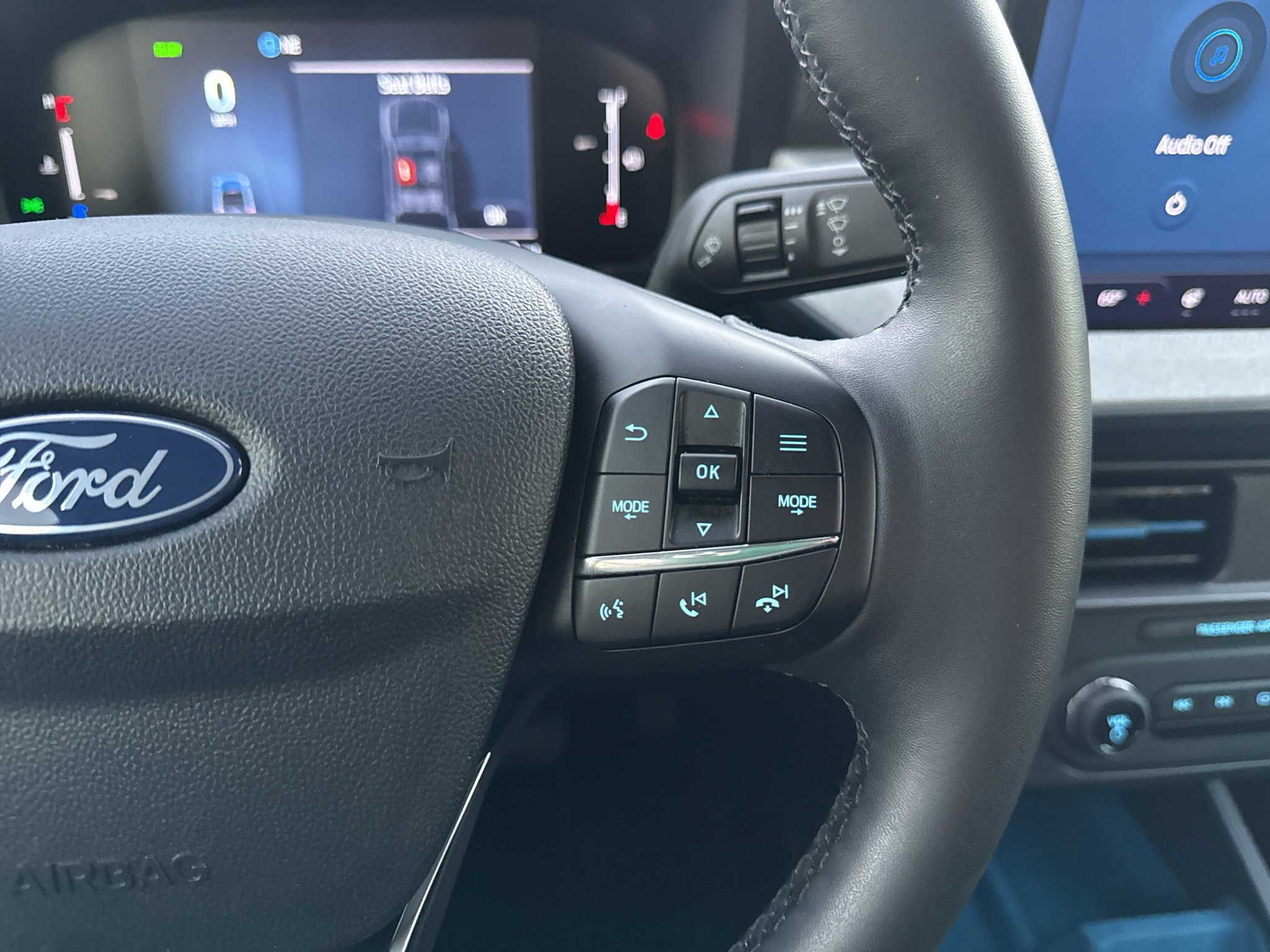 Certified 2025 Ford Maverick XLT w/ XLT Luxury Package FWD image 25