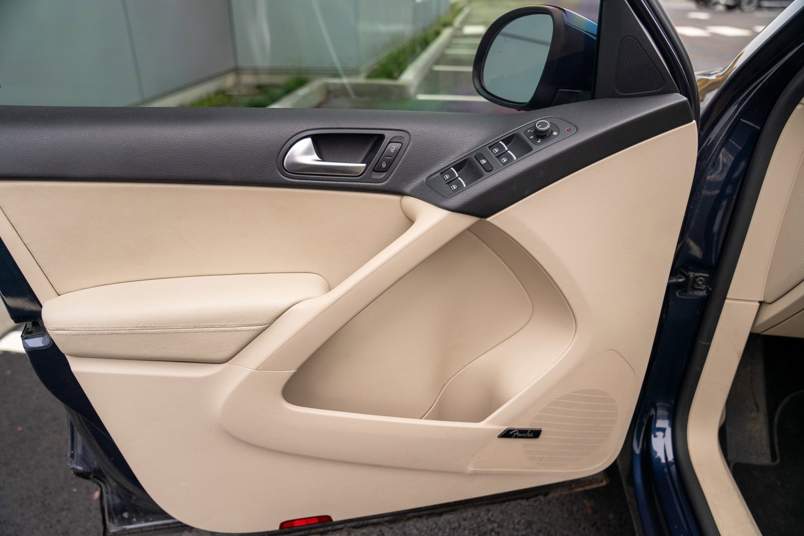 Used 2016 Volkswagen Tiguan SEL image 10