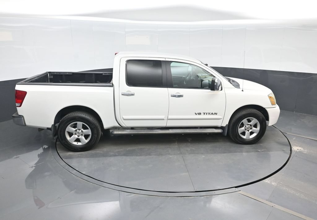 Used 2005 Nissan Titan SE w/ (T01) Tow Pkg AWD/4WD image 23