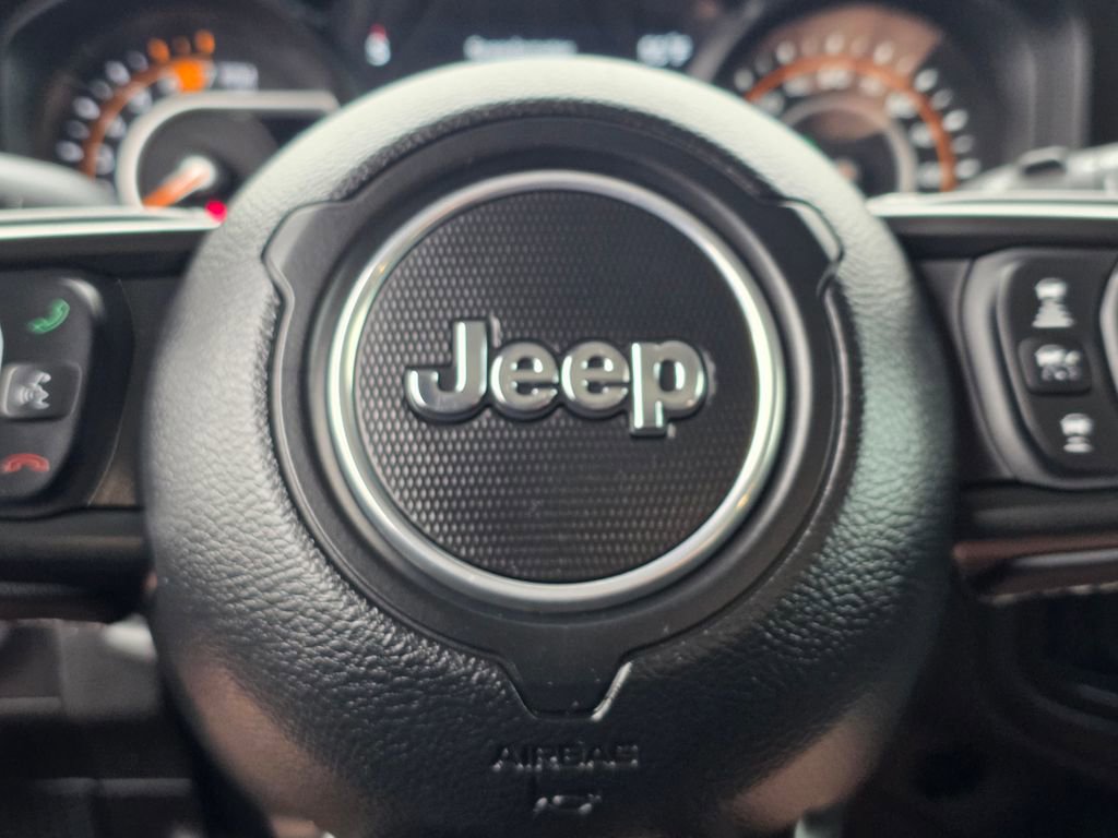Used 2025 Jeep Wrangler Rubicon image 28