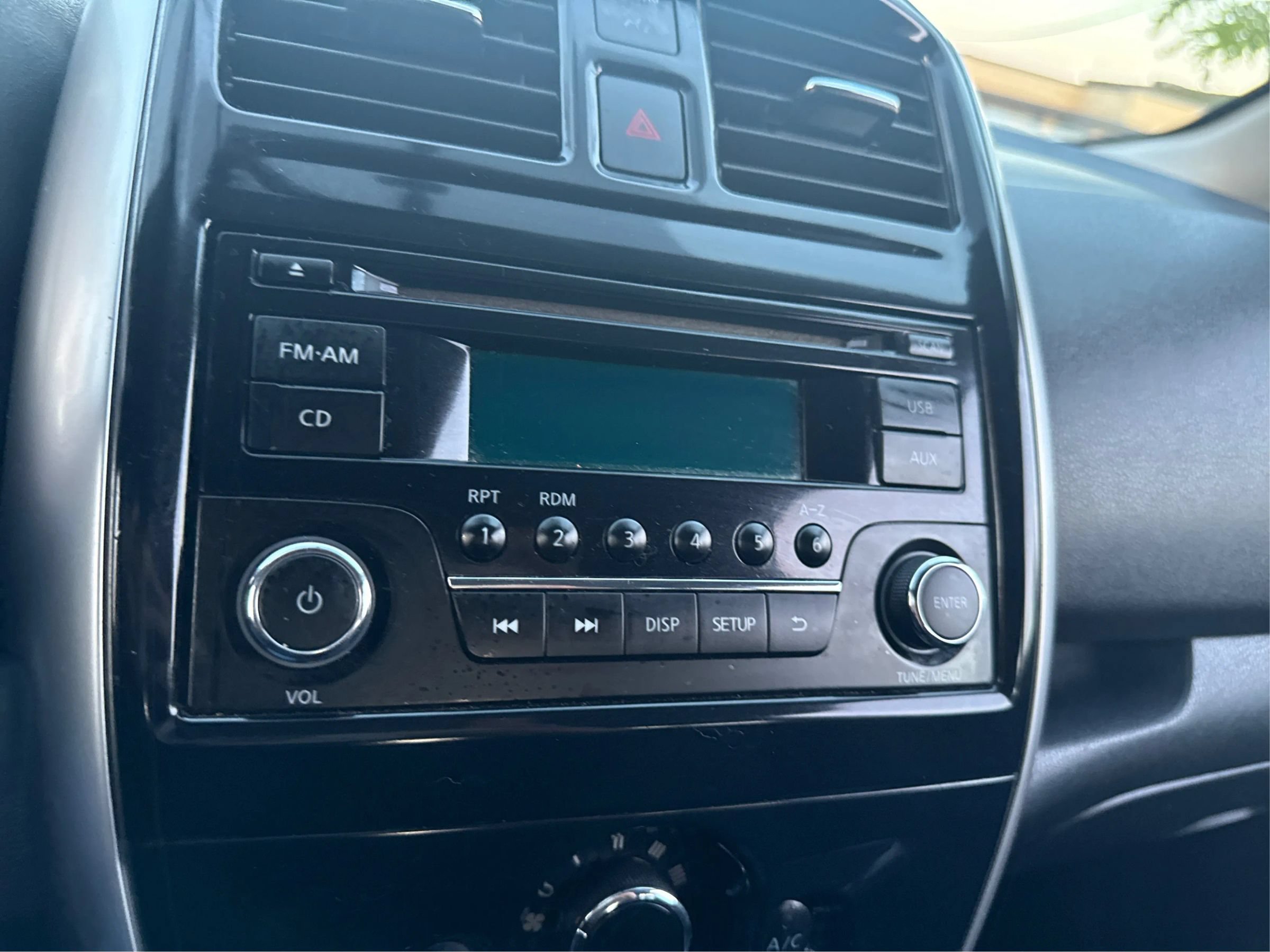 Used 2015 Nissan Versa Note SV FWD image 16