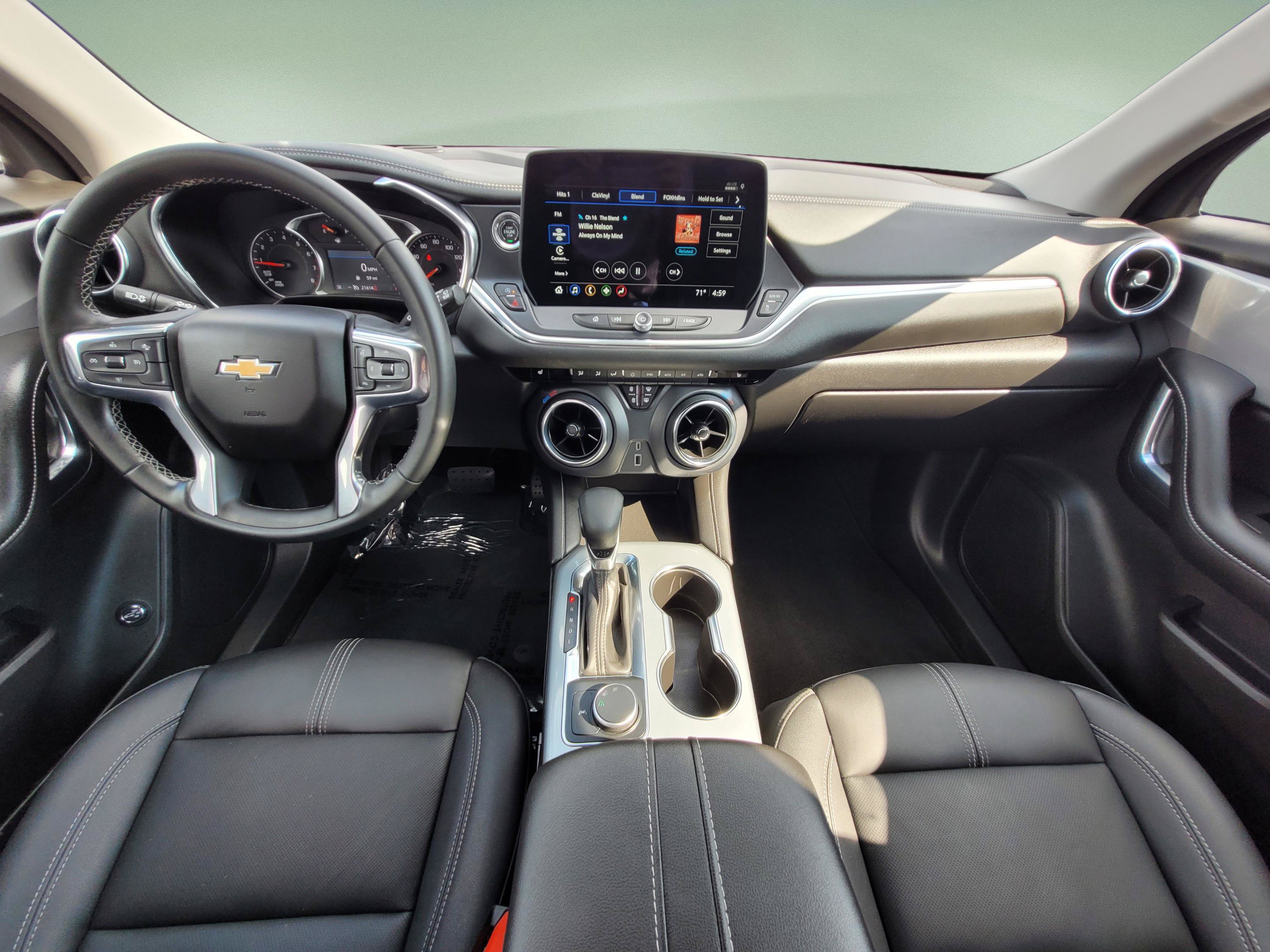 Used 2023 Chevrolet Blazer LT FWD image 15