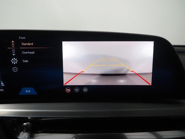 Used 2024 Cadillac Lyriq AWD Luxury image 32