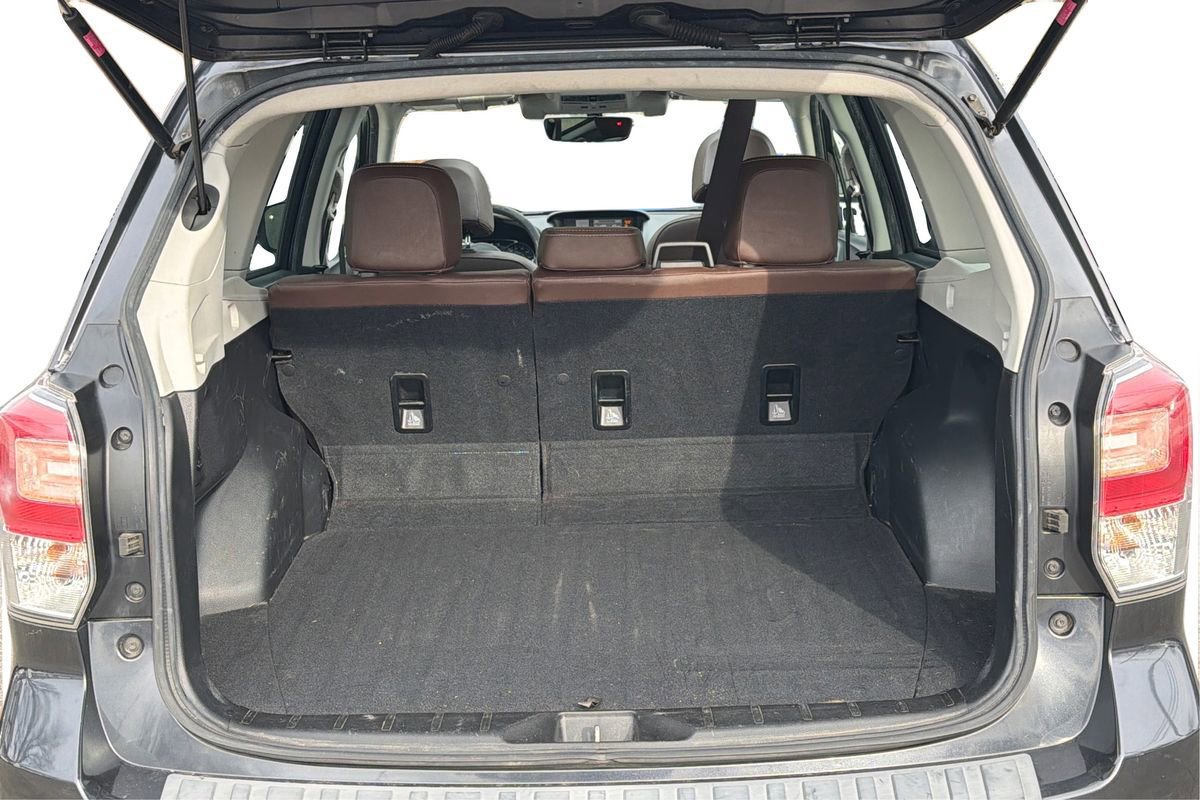 Used 2018 Subaru Forester 2.5i Touring image 12