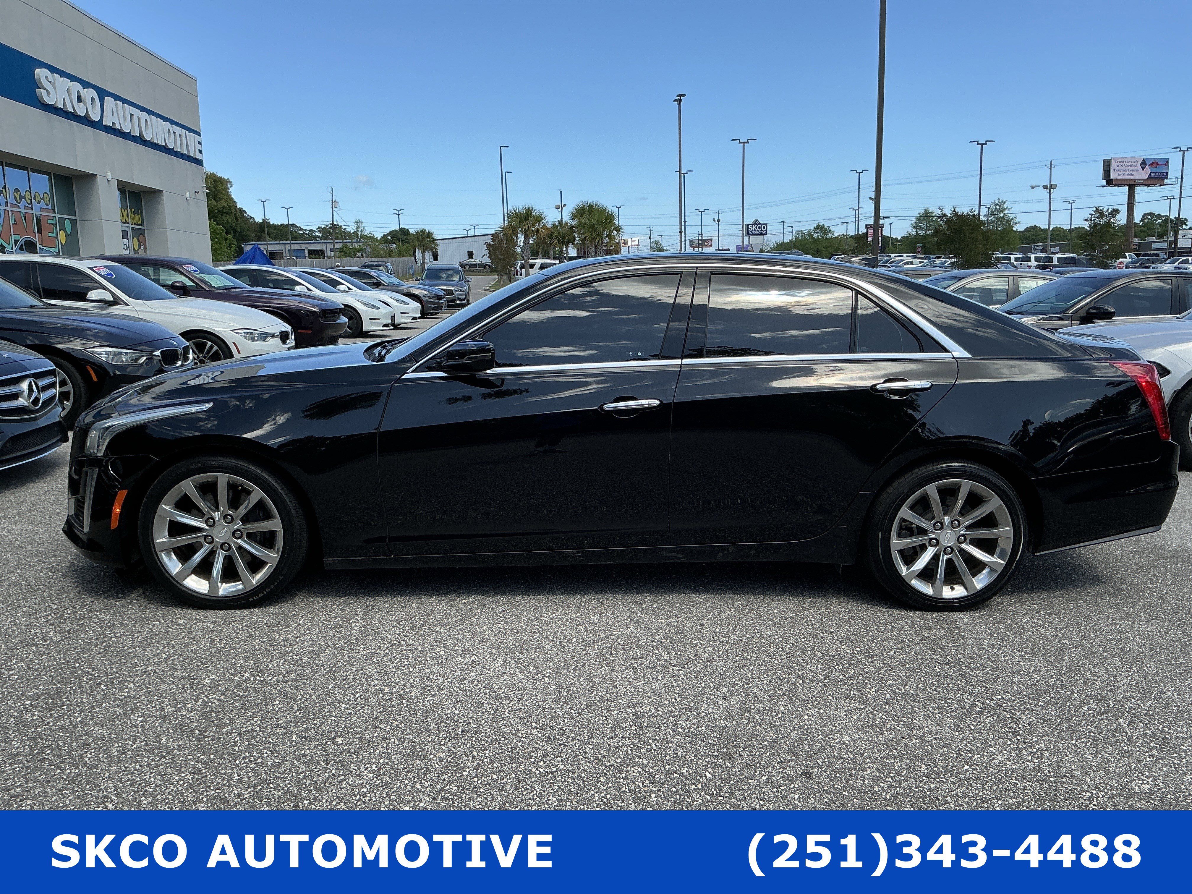 Used 2019 Cadillac CTS Luxury image 2