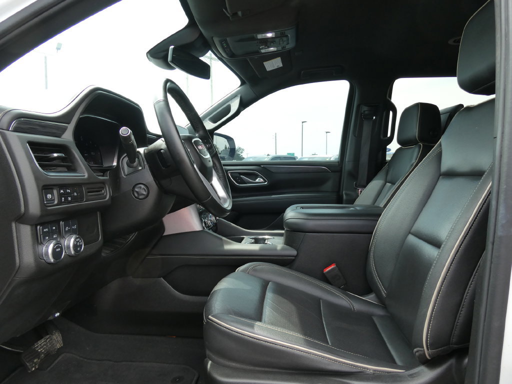 Certified 2024 GMC Yukon SLT w/ SLT Luxury Package AWD/4WD image 24