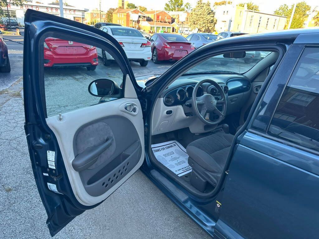 Used 2002 Chrysler PT Cruiser Touring FWD image 8