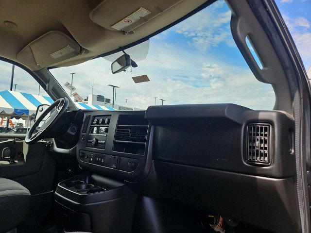 Used 2016 Chevrolet Express 2500 RWD image 26