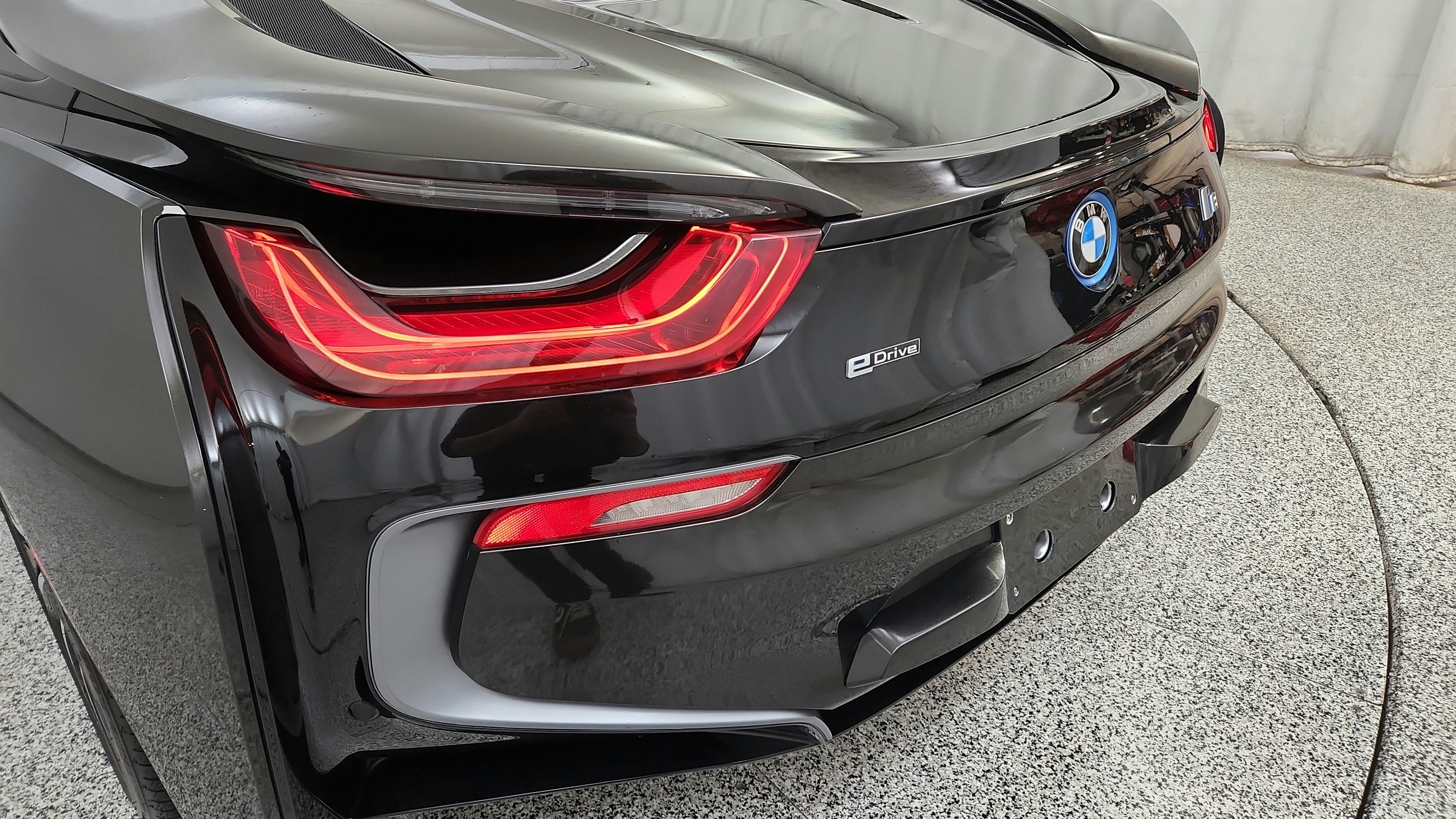 Used 2019 BMW i8 Roadster AWD/4WD image 20