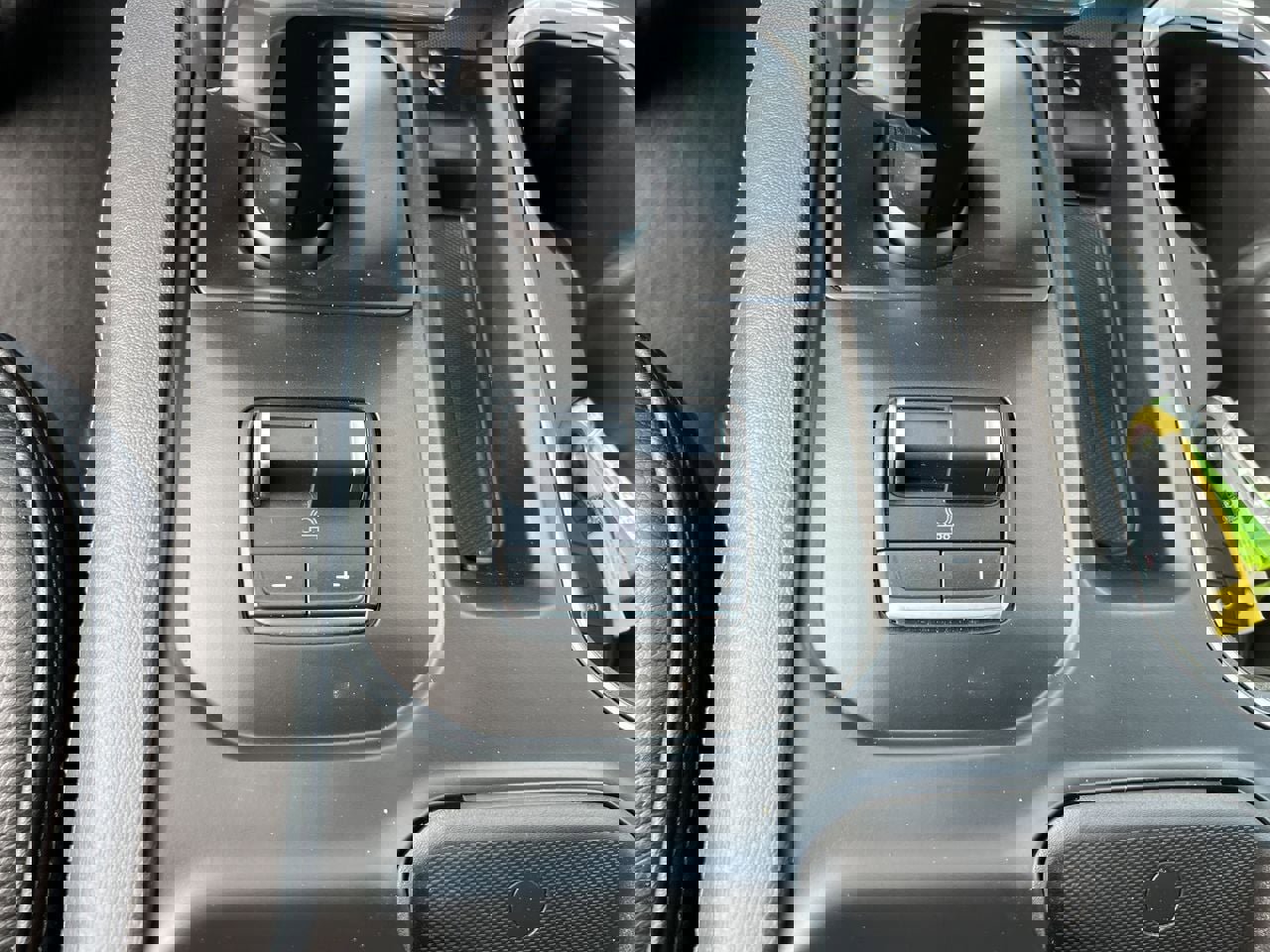 Used 2023 GMC Sierra 1500 Denali w/ Denali Reserve Package AWD/4WD image 19