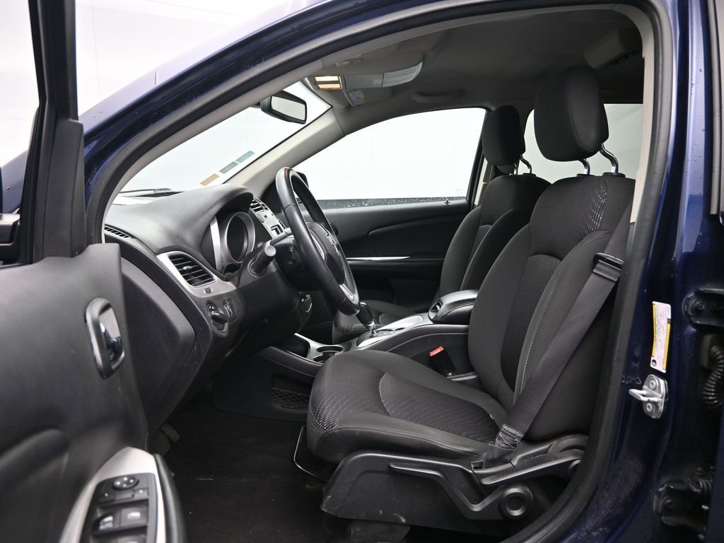 Used 2018 Dodge Journey SE w/ Popular Equipment Group FWD image 16