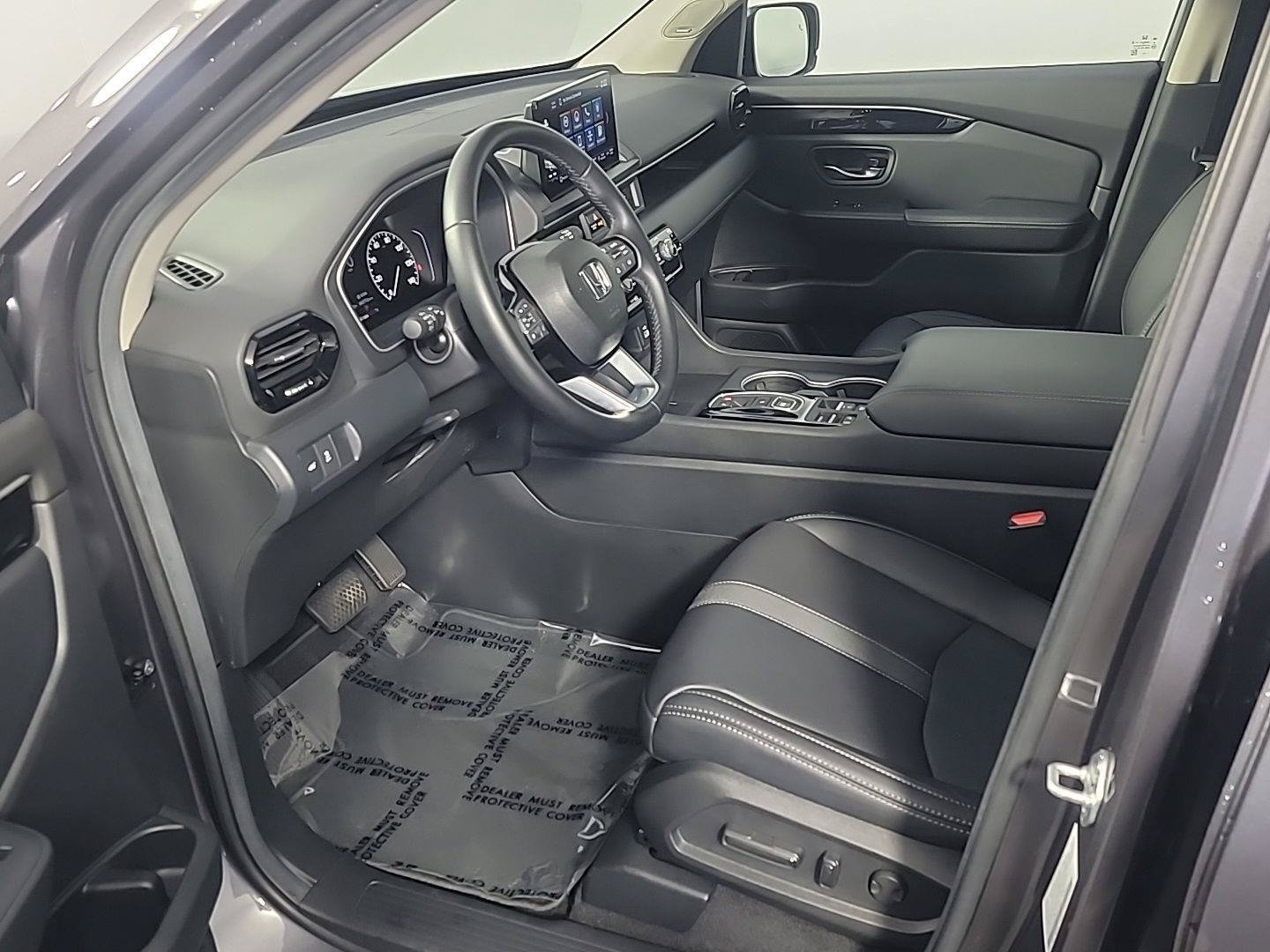 Certified 2025 Honda Pilot Touring image 19