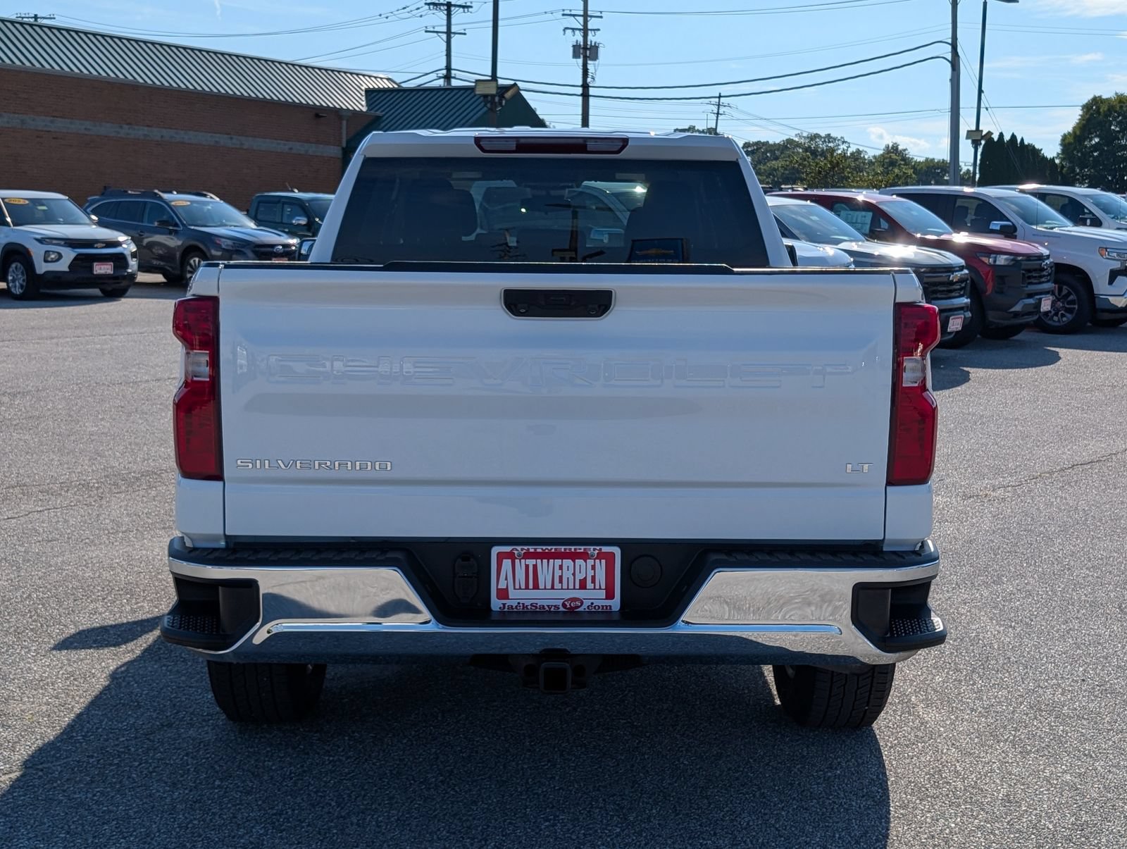 Used 2024 Chevrolet Silverado 1500 LT AWD/4WD image 4