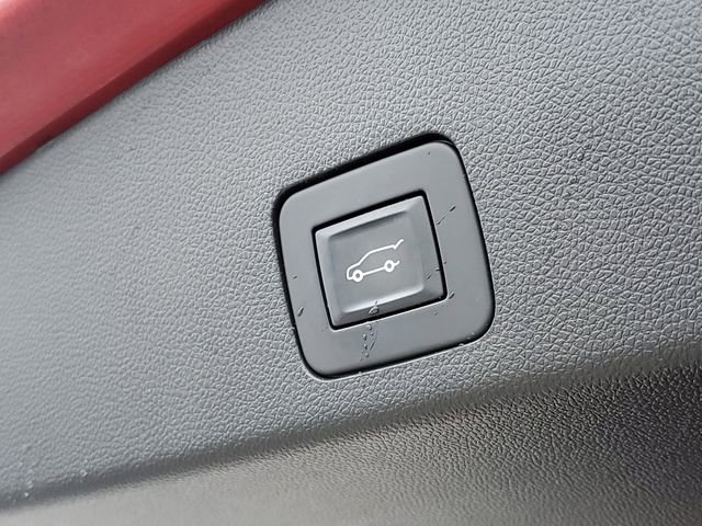 Used 2020 Buick Encore GX Essence w/ Experience Buick Package image 36