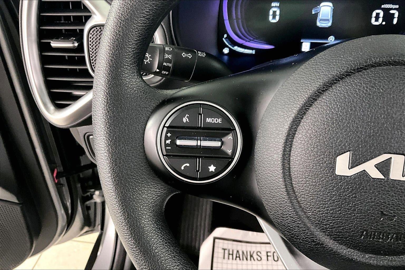 Used 2025 Kia Soul LX FWD image 11