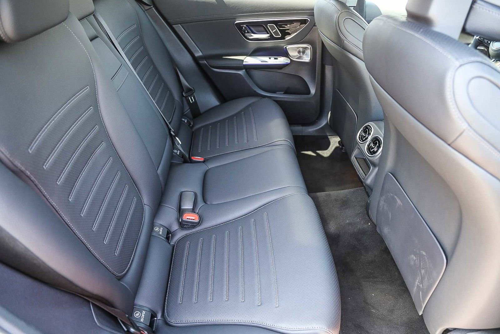New 2026 Mercedes-Benz GLC 350e 4MATIC image 16