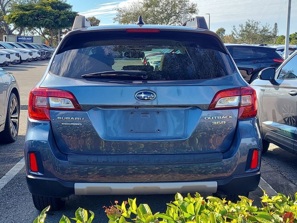 Used 2016 Subaru Outback 3.6R Limited image 5