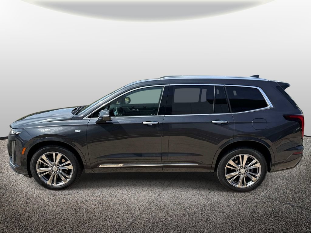 Used 2023 Cadillac XT6 Premium Luxury w/ Technology Package AWD/4WD image 3