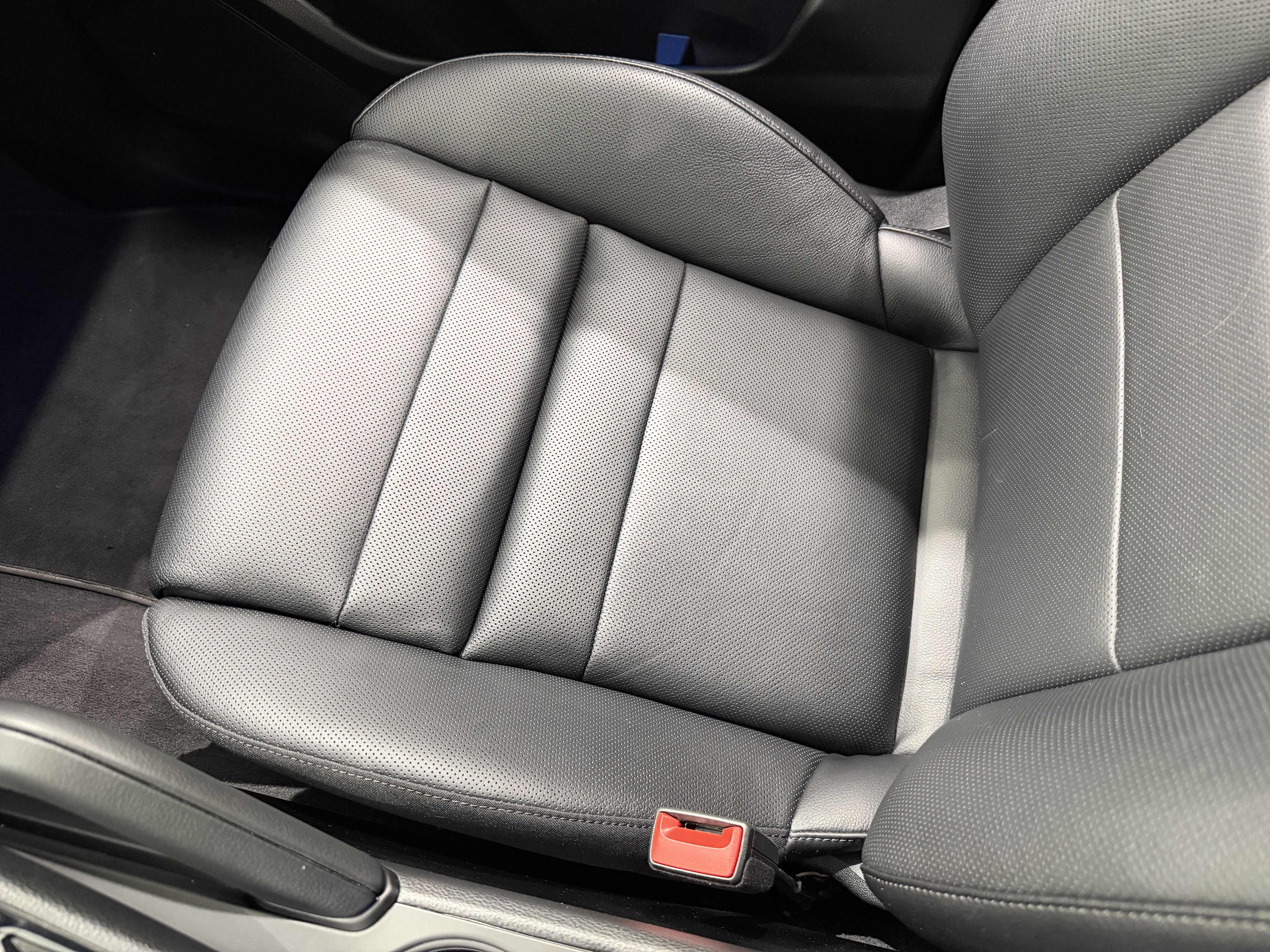 Certified 2025 Porsche Cayenne image 54