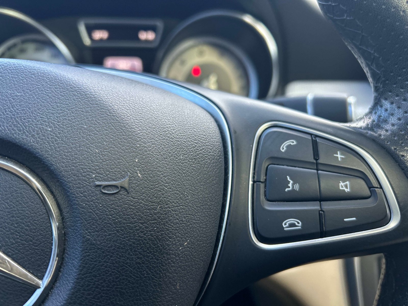 Used 2017 Mercedes-Benz GLA 250 GLA 250 4MATIC SUV AWD image 26