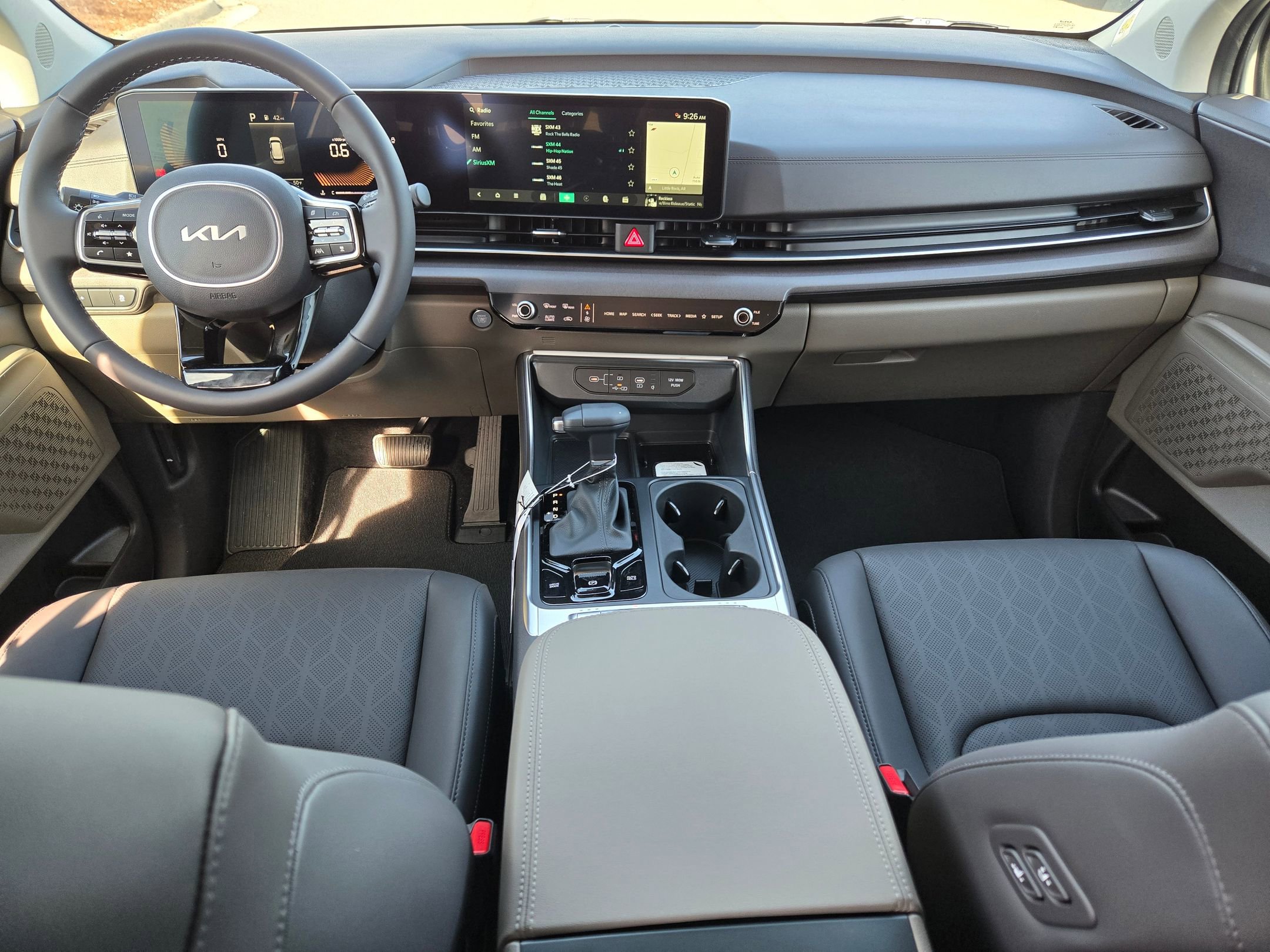 New 2026 Kia Carnival EX FWD image 11