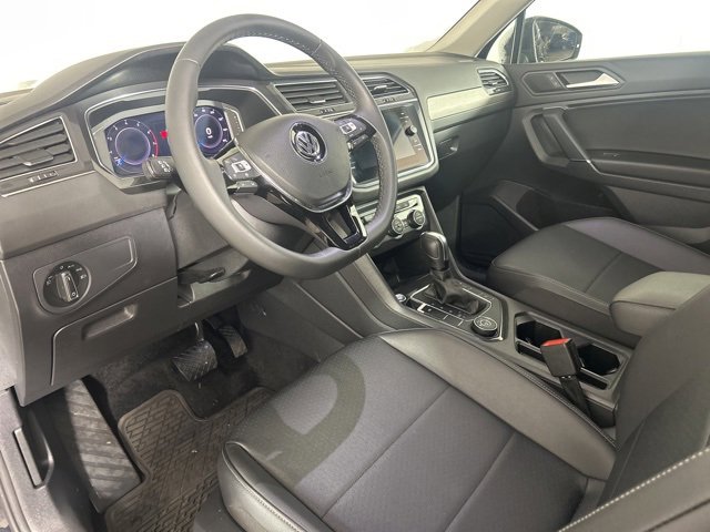 Used 2020 Volkswagen Tiguan SEL image 9