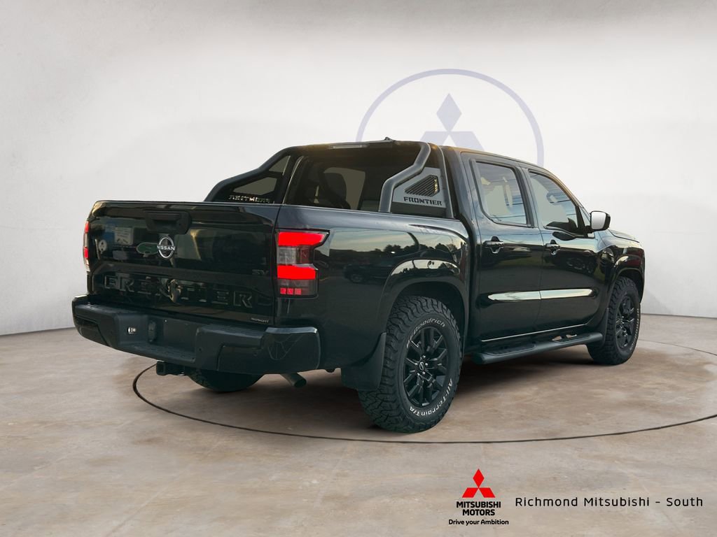 Used 2023 Nissan Frontier SV w/ Midnight Edition Package image 3