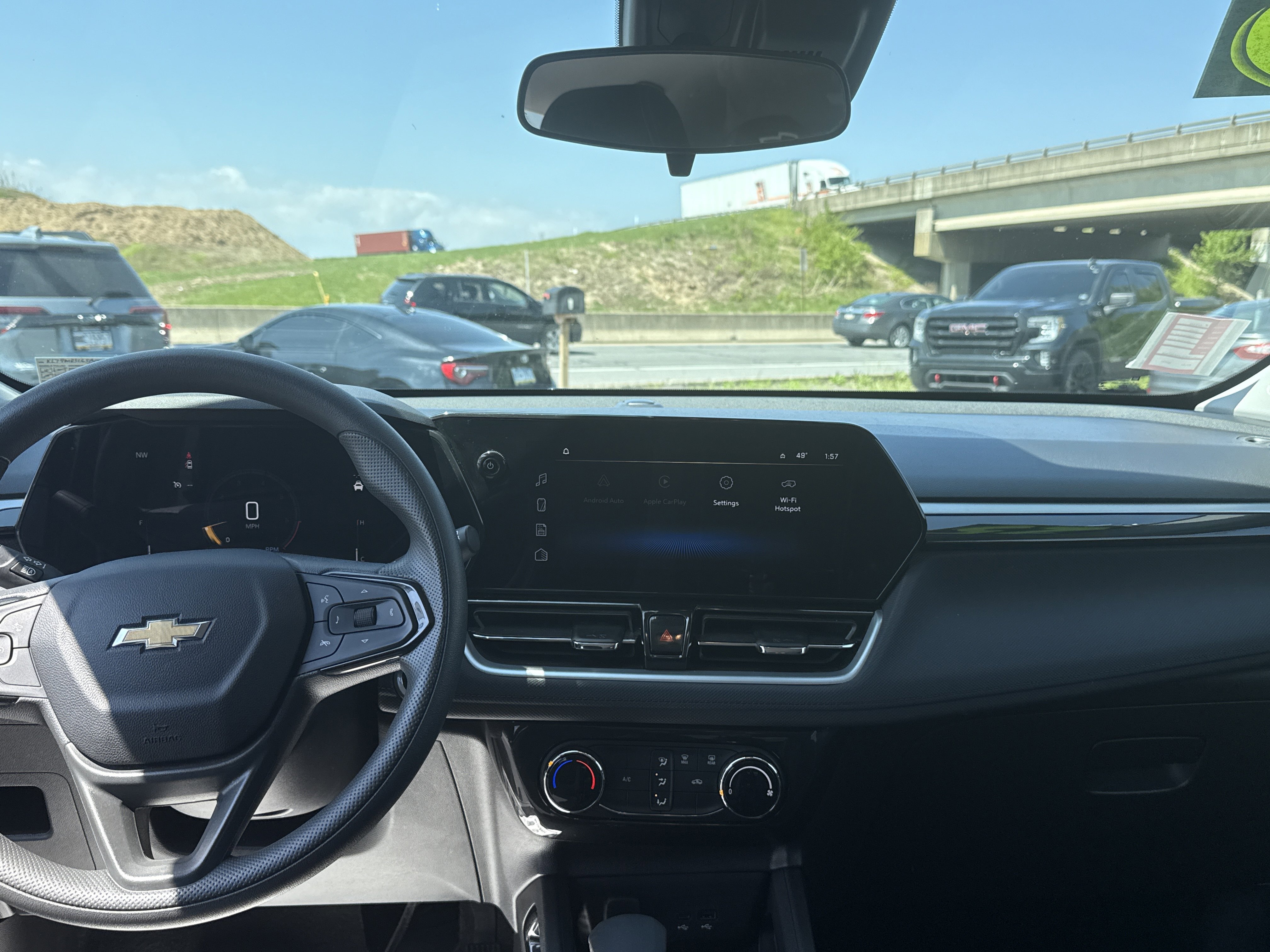 Used 2025 Chevrolet TrailBlazer LT AWD/4WD image 14