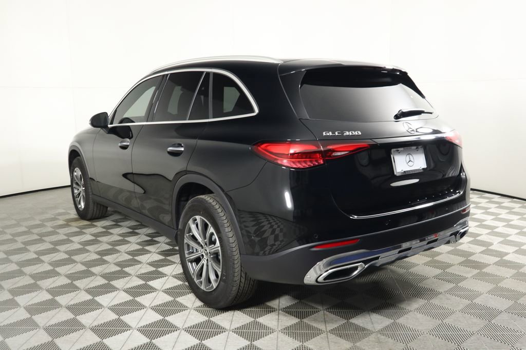 Used 2025 Mercedes-Benz GLC 300 image 7
