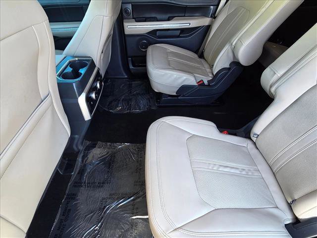 Used 2023 Ford Expedition Limited image 18