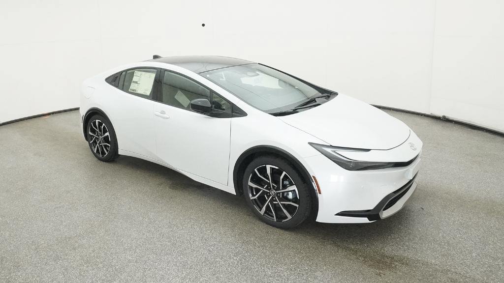New 2026 Toyota Prius Plug-In Hybrid FWD image 2