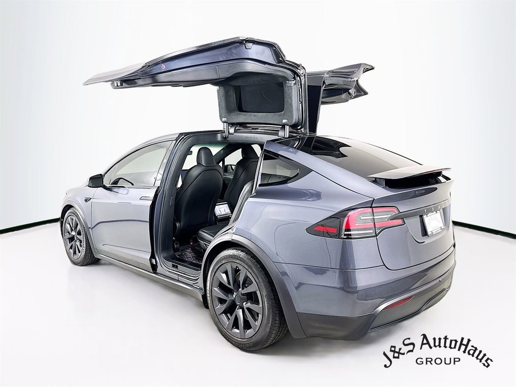 Used 2023 Tesla Model X image 5