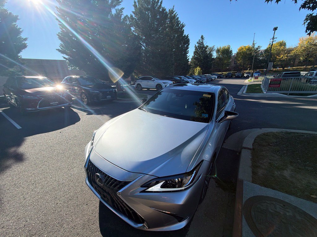 Certified 2023 Lexus ES 350 w/ Premium Package FWD image 18