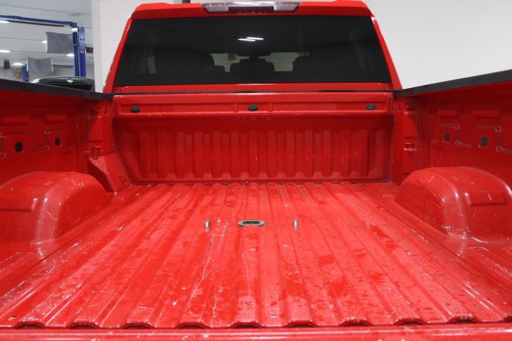 Used 2021 Chevrolet Silverado 2500 LT w/ Texas Edition image 13